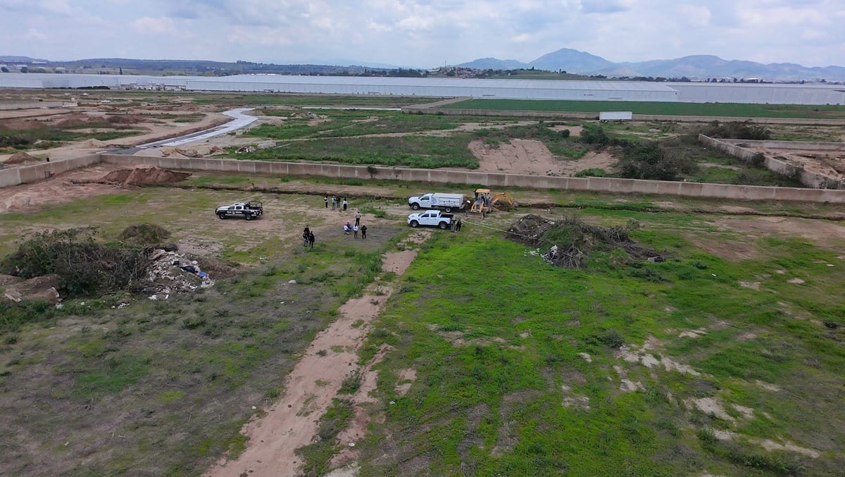 Zapopan: Hallan 12 bolsas con restos en fosa clandestina
