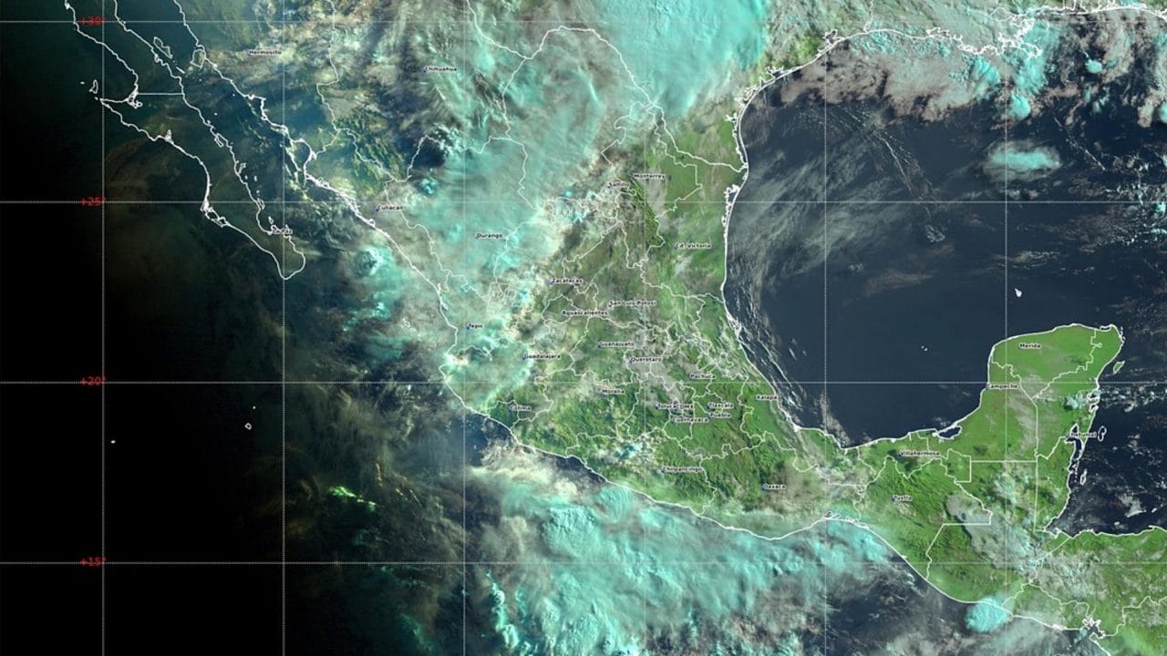 Huracán Chantal podría formarse en las próximas horas en el Pacífico mexicano Huracán Chantal podría formarse en las próximas horas en el Pacífico mexicano