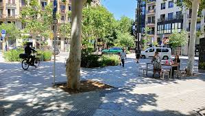 La Sindicatura mediará para salvar el eje verde de Consell de Cent