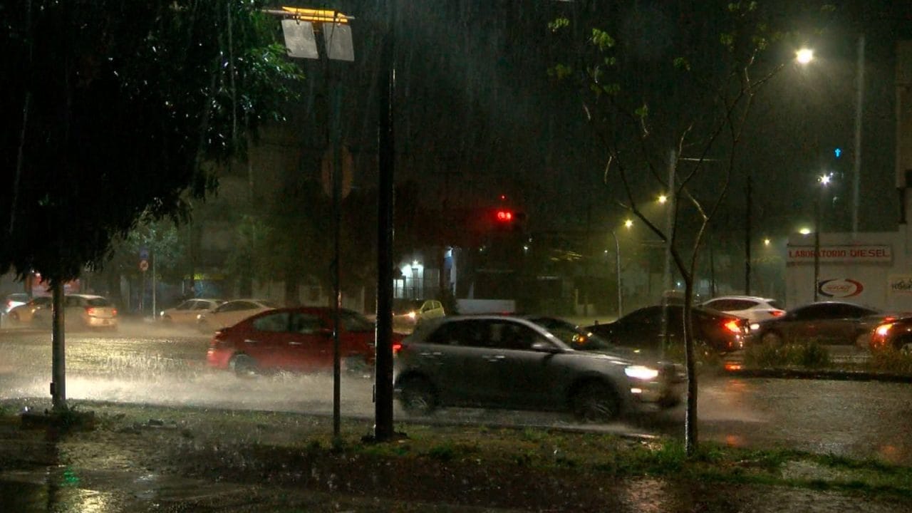 Alerta en GDL: 100% de probabilidad de lluvia hoy y tormenta intensa el domingo