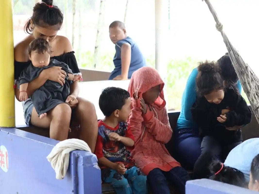 Regreso a la crisis: el drama de los 156 niños venezolanos deportados
