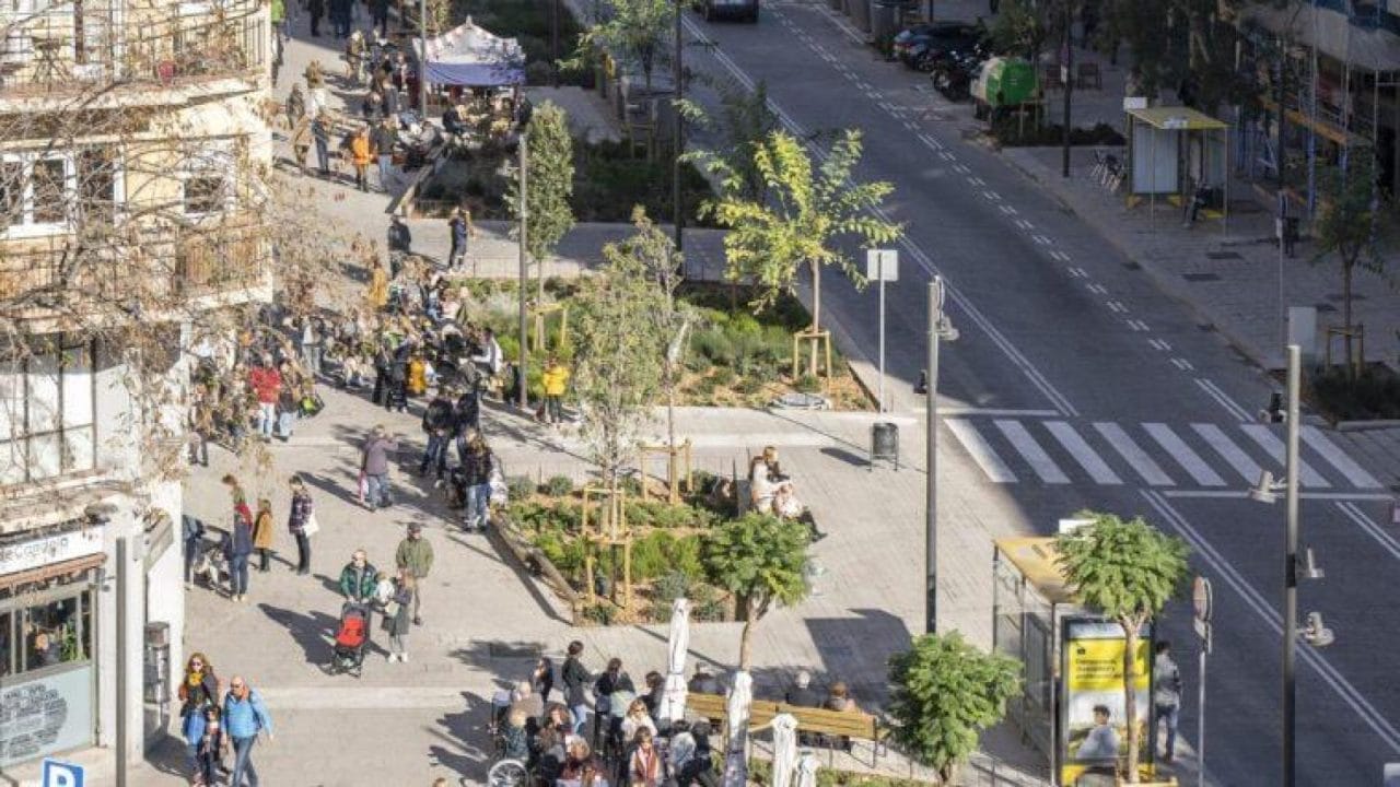 Investigan al Ayuntamiento de BCN por una “chapuza millonaria”