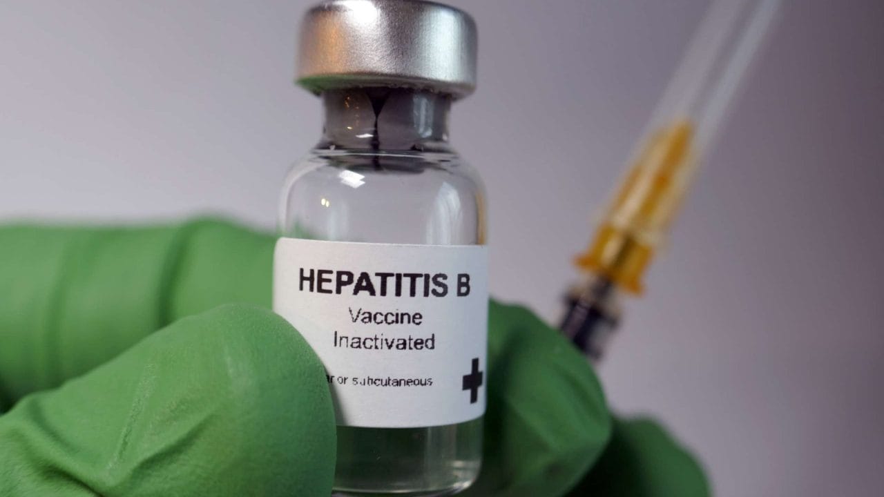 Lo que no sabías de la vacuna contra la hepatitis: gratuita, efectiva y olvidada Lo que no sabías de la vacuna contra la hepatitis: gratuita, efectiva y olvidada