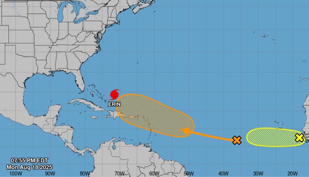 Huracán Erin se aleja, pero nuevas ondas tropicales se alinean en el Atlántico