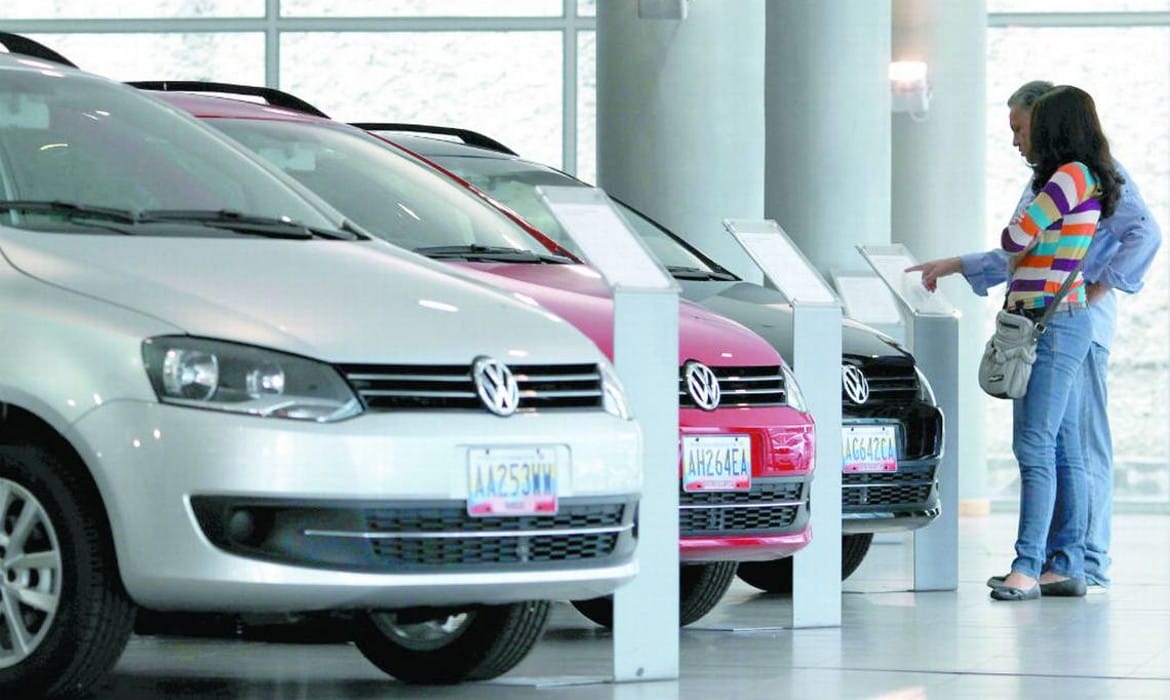 Cayó la venta de autos en julio; se vendieron 124 mil vehículos en México