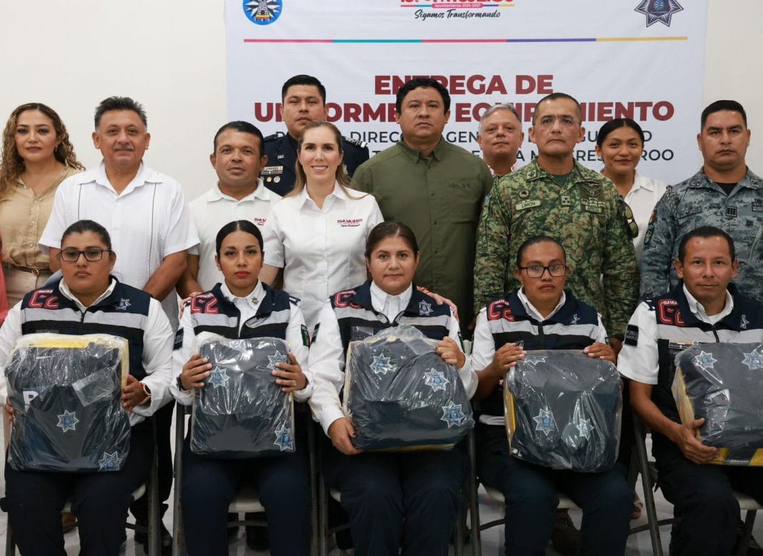 Refuerzan policía de Isla Mujeres con nuevo equipo