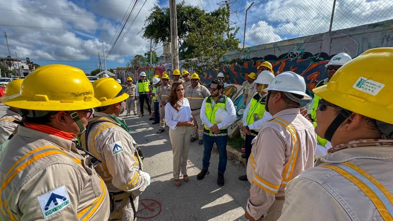Mara Lezama supervisan instalación de nuevos circuitos eléctricos en Cancún Mara Lezama supervisan instalación de nuevos circuitos eléctricos en Cancún