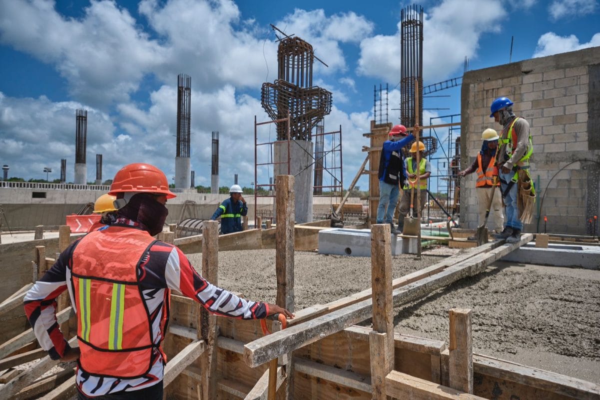En Quintana Roo crece el empleo en la construcción, pero caen los sueldos: Inegi