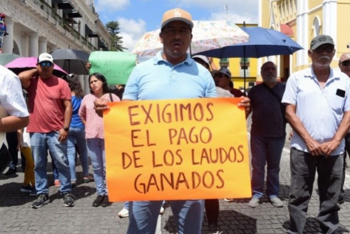 Afanadores del sector salud en Veracruz realizan paro por falta de pago e insumos_.jpg Afanadores del sector salud en Veracruz realizan paro por falta de pago e insumos