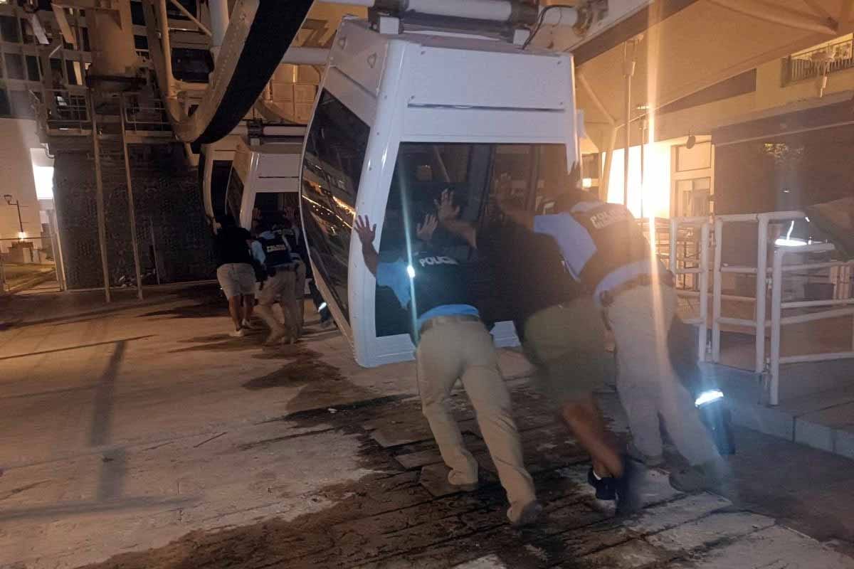 Apagón en Cancún: 19 atrapados en la Rueda de la Fortuna de La Isla