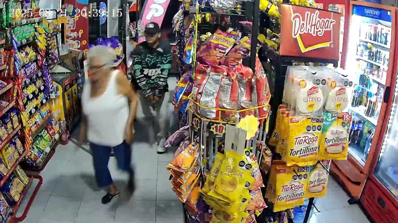 Asalto a adultos mayores en tienda de Cancún genera alarma en la SM 201