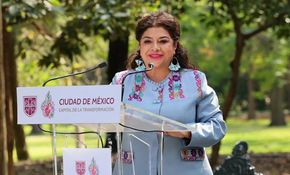 Brugada anuncia creación de ‘Bachetel’ para denunciar baches en CDMX vía WhatsApp