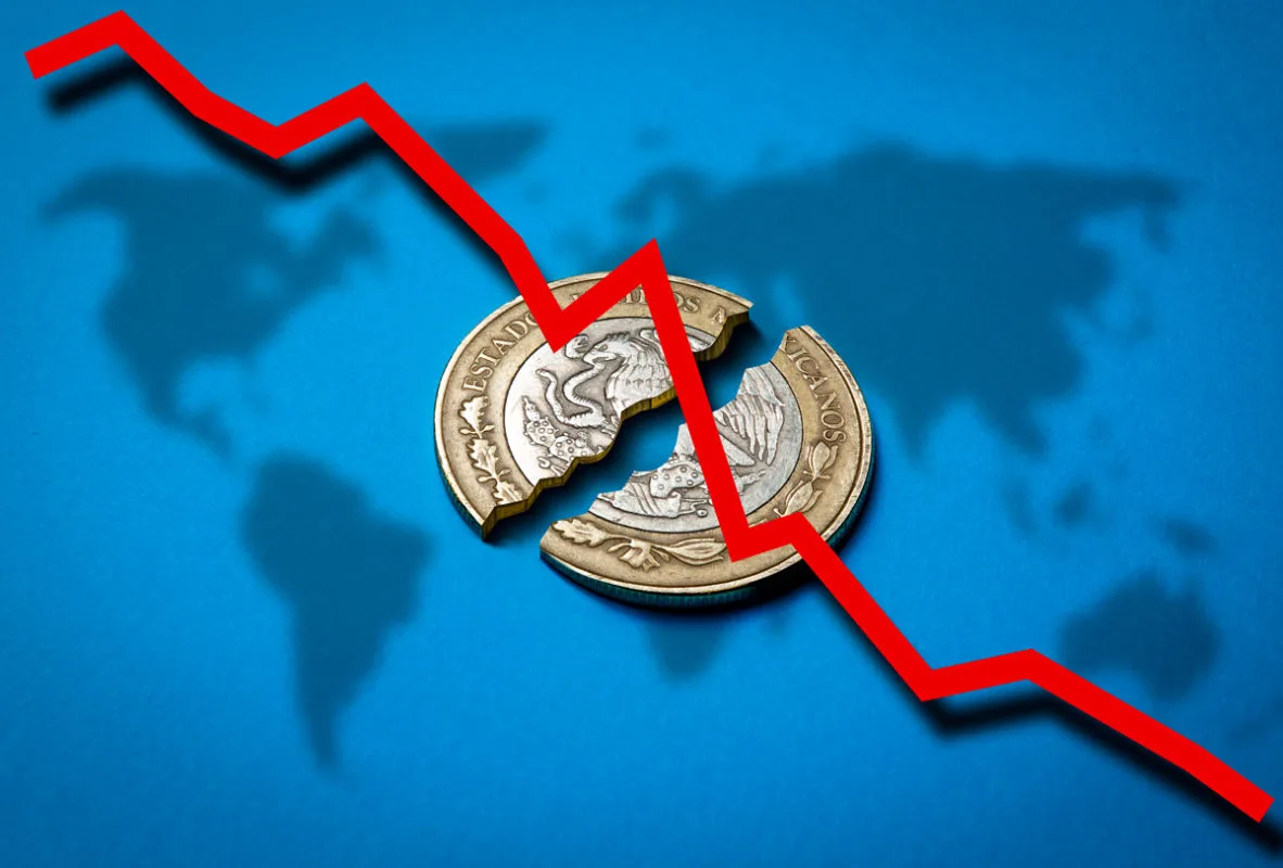 Caída del peso se intensifica y el dólar termina el día con importantes aumentos Caída del peso se intensifica y el dólar termina el día con importantes aumentos