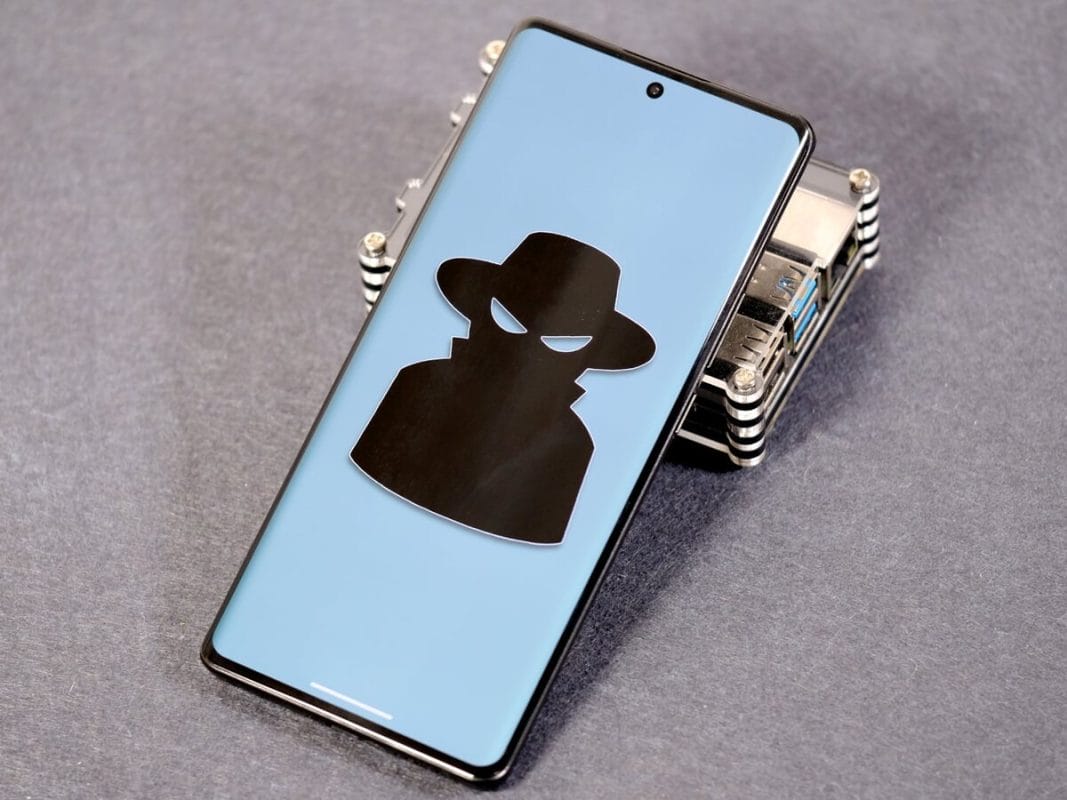 Cómo saber si alguien espía tu celular y qué hacer al respecto