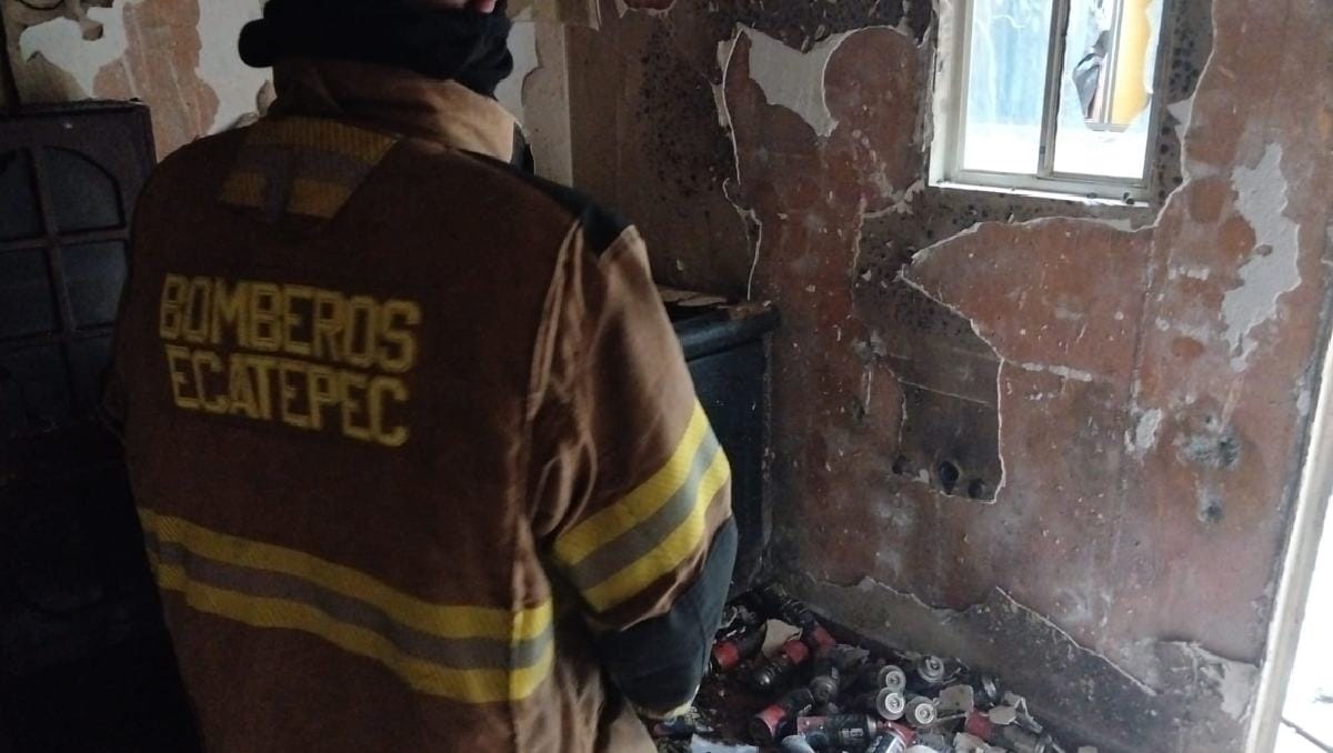 Encuentran bodega de drogas en Ecatepec tras incendio