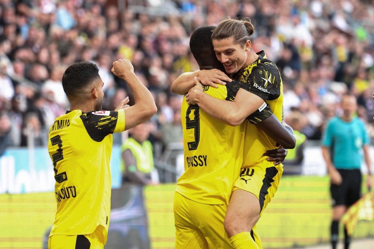 Dortmund inicia la Bundesliga con empate ante St. Pauli Dortmund inicia la Bundesliga con empate ante St. Pauli