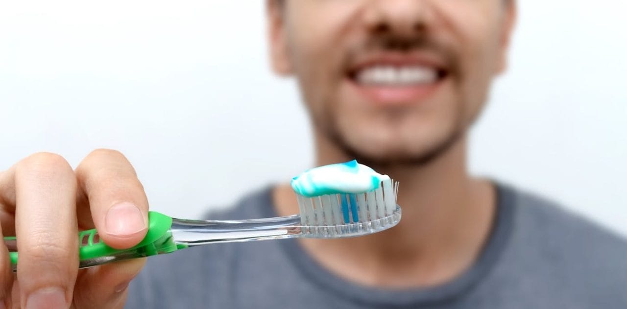 ¿Antes o después? El mejor momento para cepillarse los dientes