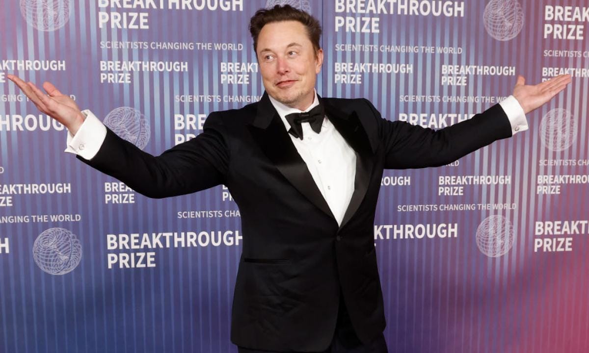 El dueño de Tesla cae al último lugar en imagen pública