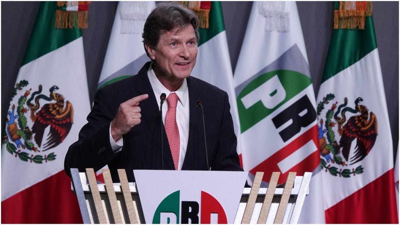 Enrique de la Madrid asiste a plenaria de Movimiento Ciudadano tras renunciar al PRI Enrique de la Madrid asiste a plenaria de Movimiento Ciudadano tras renunciar al PRI