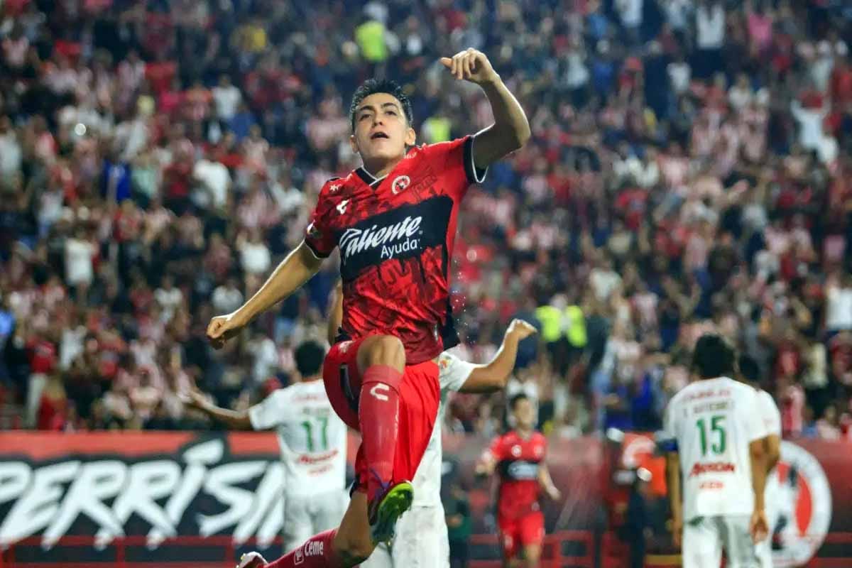 Gilberto Mora rompe récords y supera a Cristiano Ronaldo y Mbappé a los 16