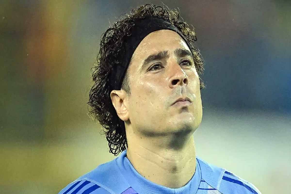 Guillermo Ochoa busca equipo en España para llegar listo al Mundial 2026
