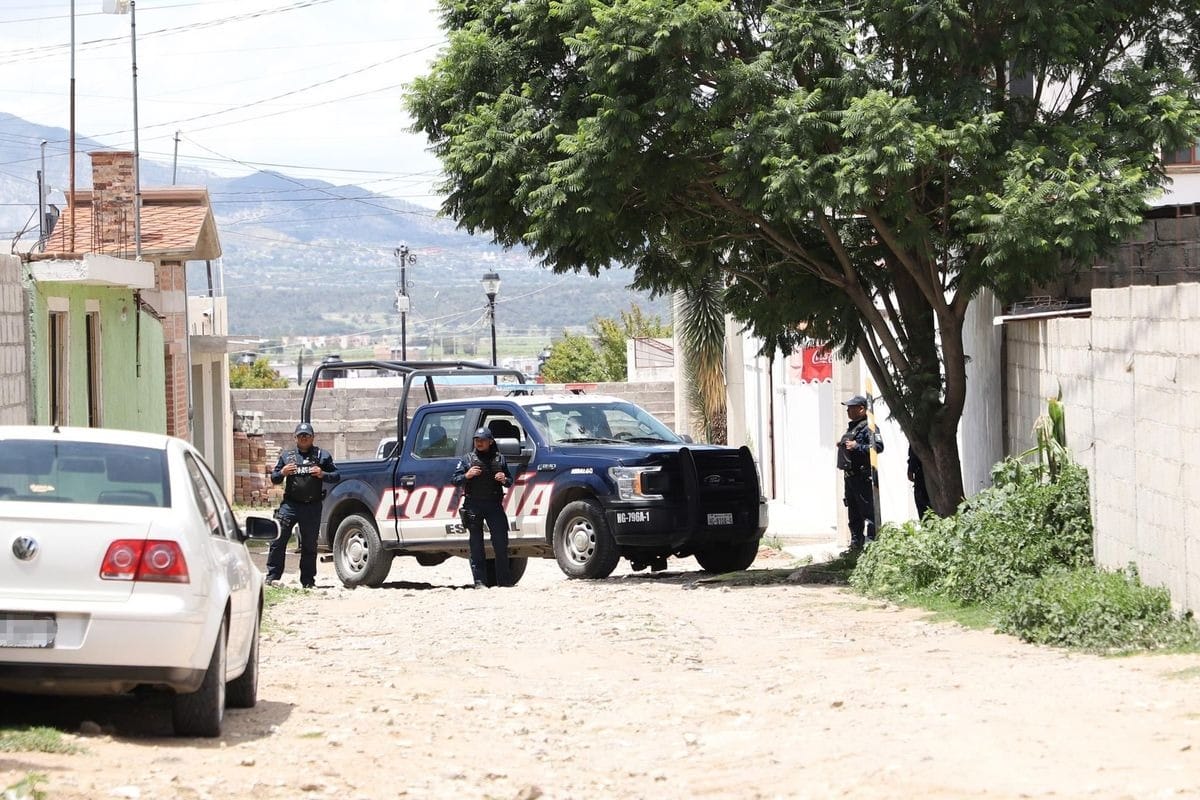 Hallan dos cuerpos con tiro de gracia en Tula: pugna criminal