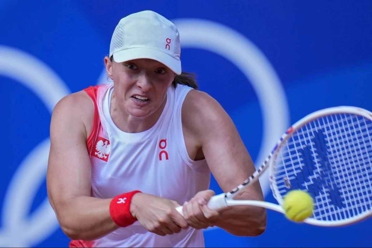 Iga Swiatek avanza con autoridad a cuartos del WTA 1000 de Cincinnati