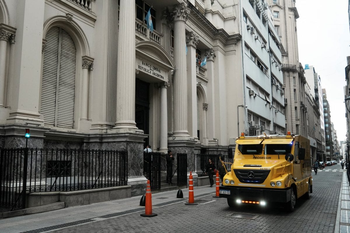 Ingresó el desembolso del FMI y las reservas superaron los USD 43.000 millones por primera vez desde 2023