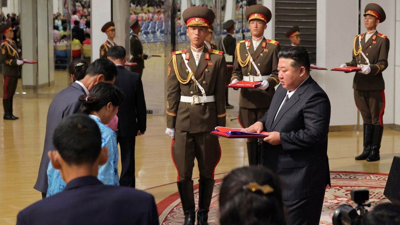 Kim Jong-un promete “una vida hermosa” a familias de soldados caídos en Ucrania Kim Jong-un promete “una vida hermosa” a familias de soldados caídos en Ucrania