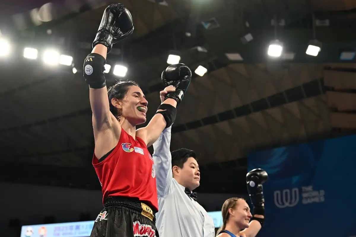 Laura Burgos da a México oro histórico en muay thai en Juegos Mundiales