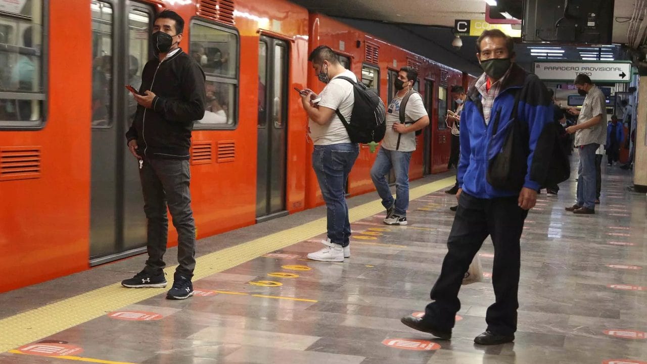 Lluvia en CDMX afecta el Metro: estas líneas operan con marcha de seguridad