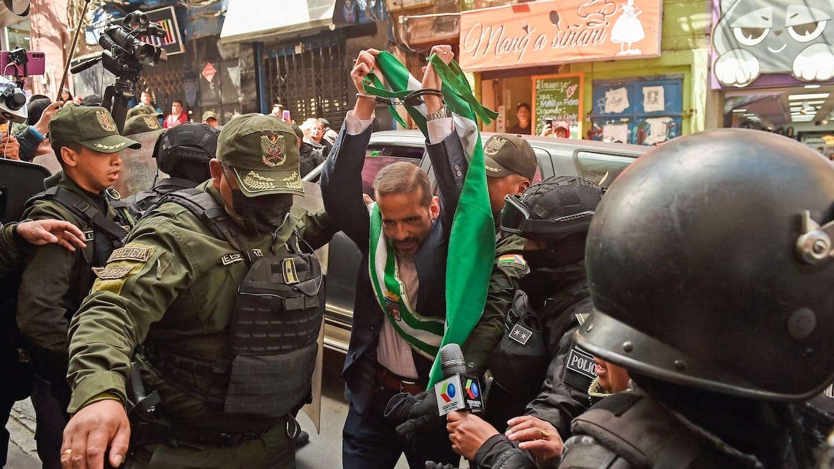 Luis Fernando Camacho se prepara para salir de prisión en Bolivia