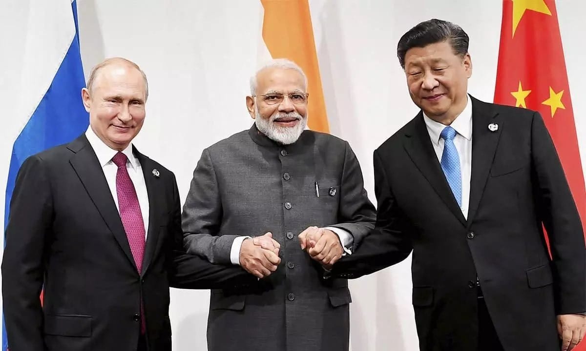 Modi llega a China para reunirse con Xi y Putin en la cumbre OCS