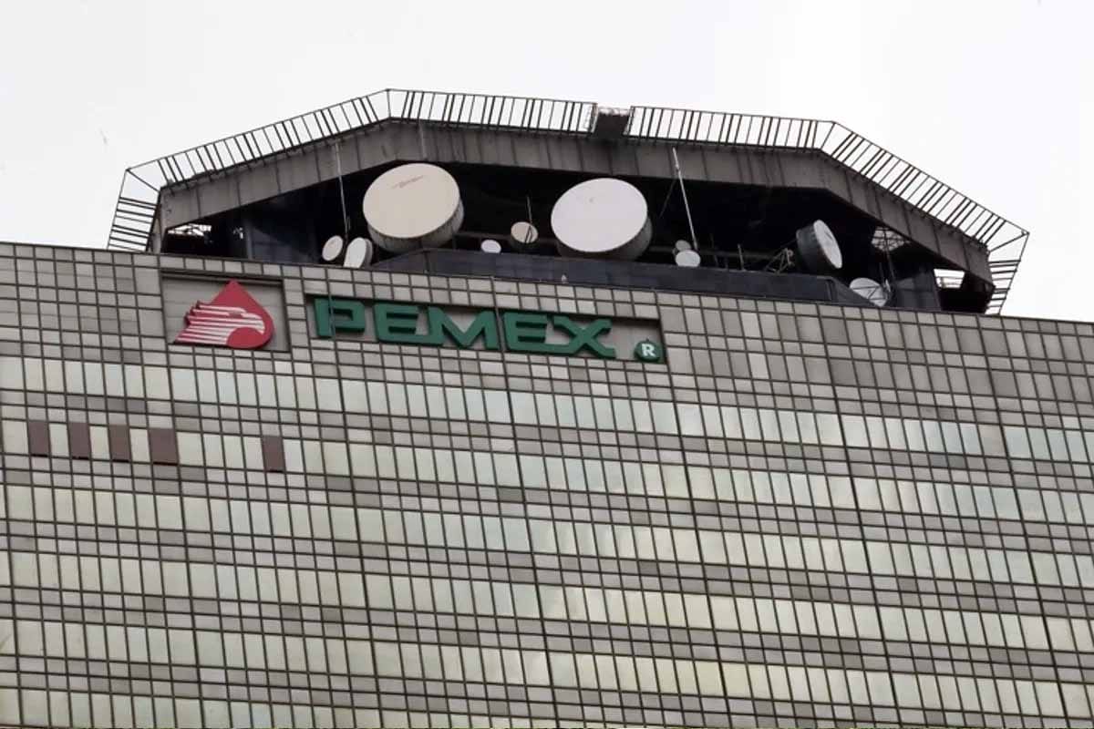 Pemex pierde 13 mil mdp por huachicol en 2025 y enfrenta deterioro récord