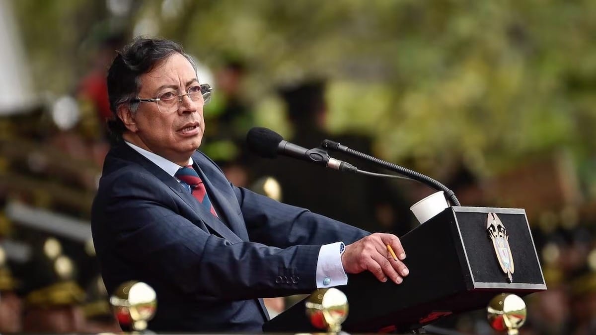 Petro descarta conmoción interna y ordena ofensiva militar en Cali