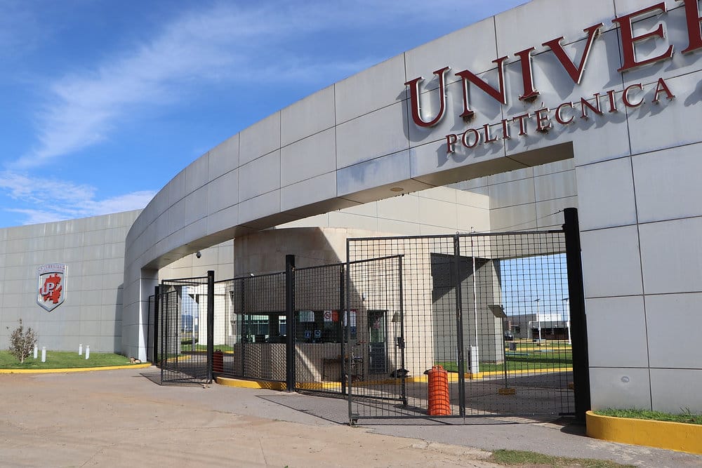 Por bullying, UPT despide a maestro agredido por ex alumno; investigan a otros docentes