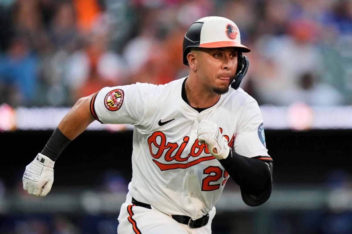Ramón Urías llega a Astros y se une a la élite mexicana en MLB Ramón Urías llega a Astros y se une a la élite mexicana en MLB