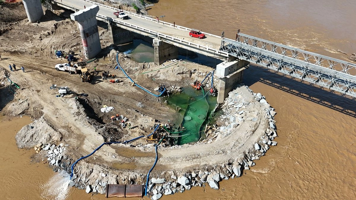 Reconstrucción de puentes en Guerrero supera los 317 millones de pesos Reconstrucción de puentes en Guerrero supera los 317 millones de pesos