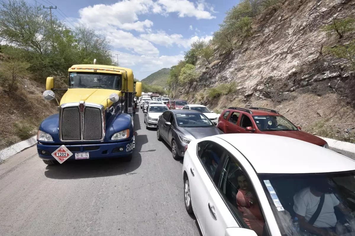 Robo en carreteras baja 27% con Estrategia Balam: Guardia Nacional