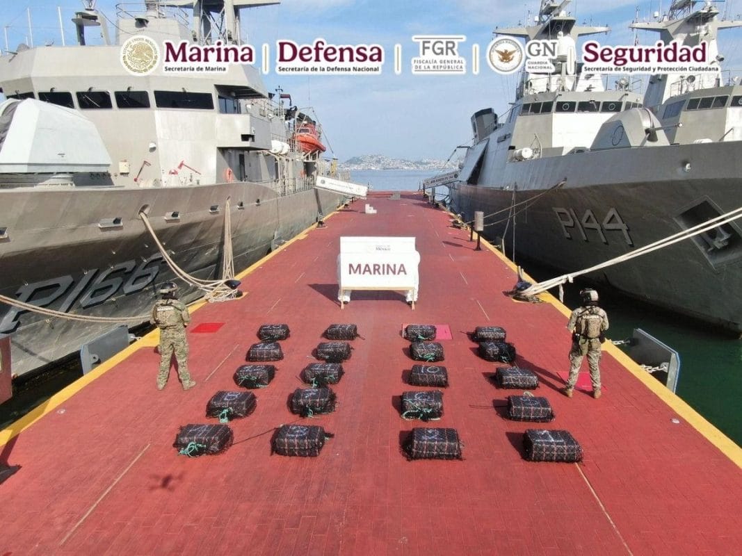 Semar asegura 601 kilos de cocaína en costas de Guerrero por segundo día