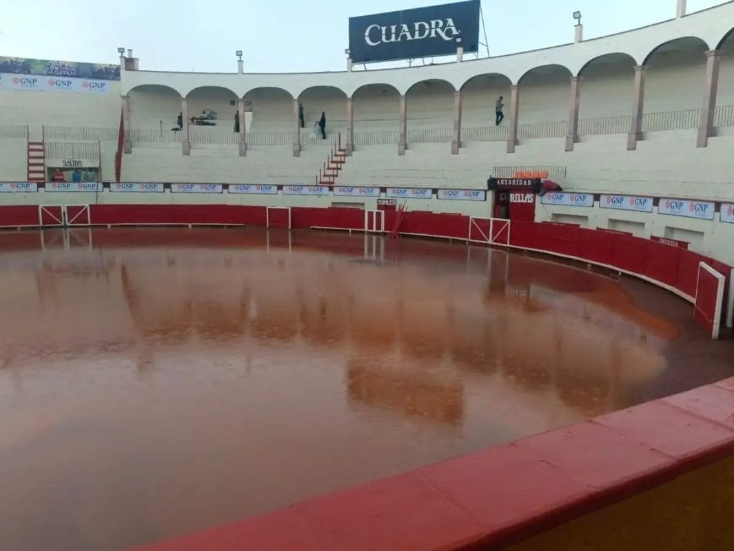 Tormenta en Aguascalientes deja 3 heridos, casas anegadas y caos vial