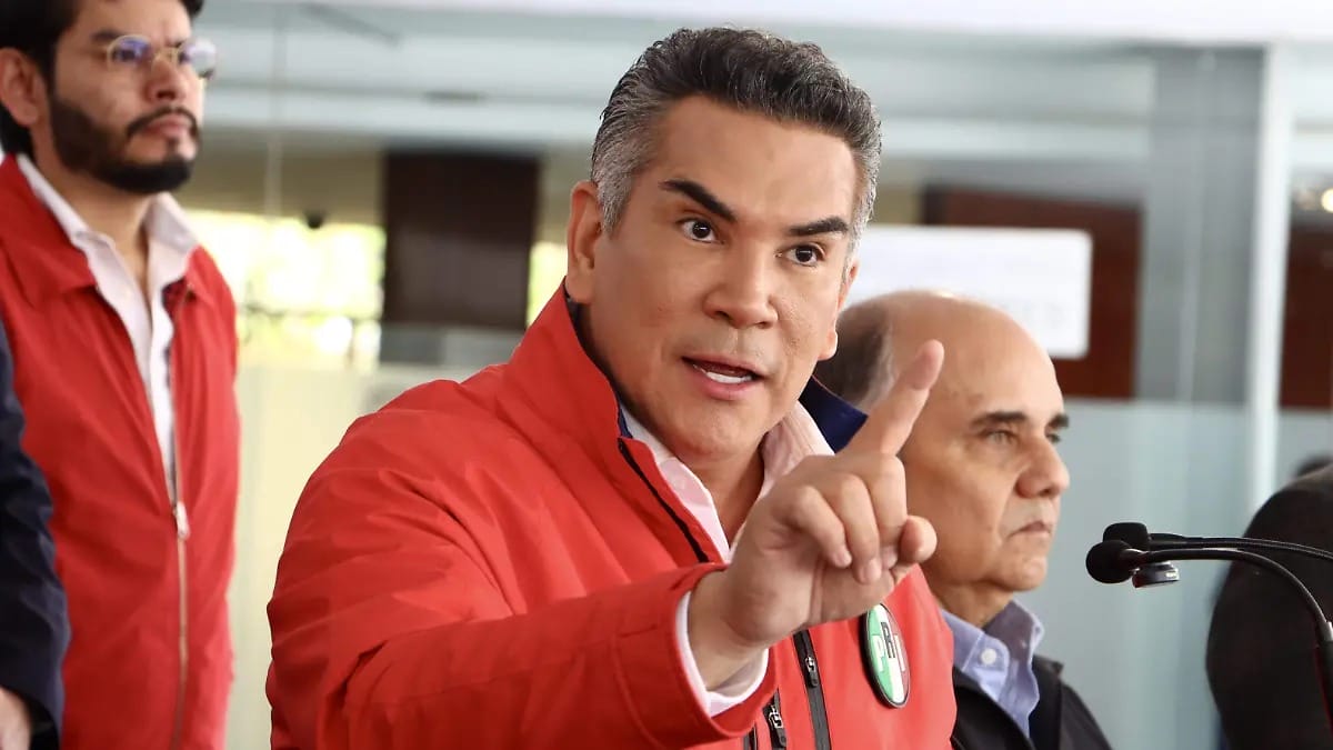 Alejandro Moreno acusa persecución de Morena tras nuevo intento de desafuero