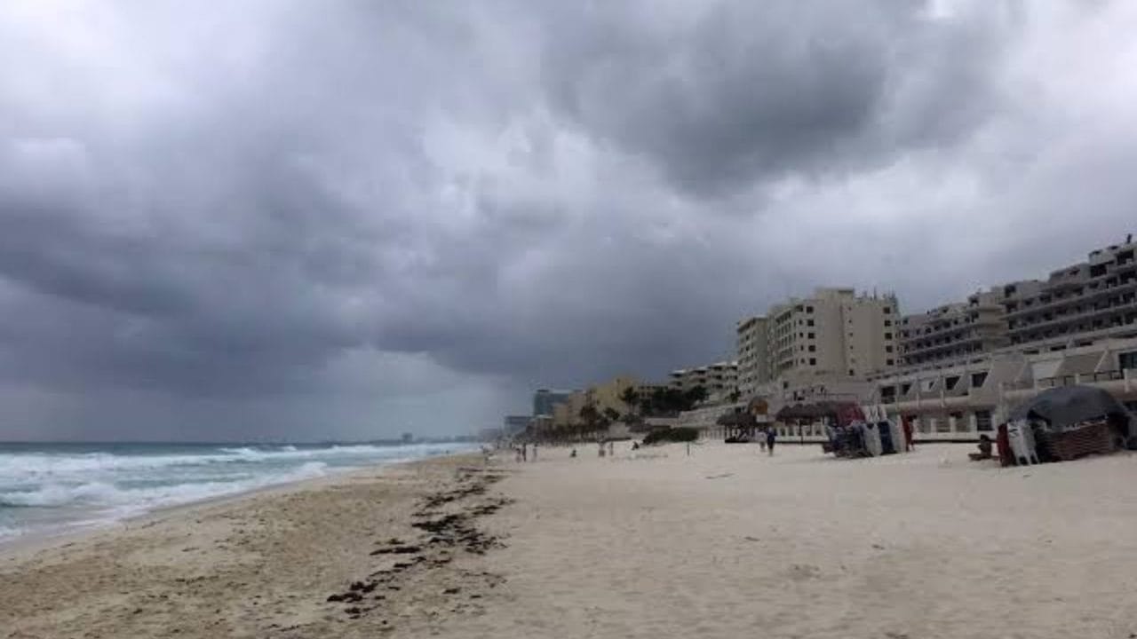 Onda tropical 26 traerá humedad y bochorno a Quintana Roo este martes Onda tropical 26 traerá humedad y bochorno a Quintana Roo este martes