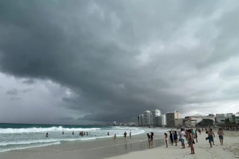 Miércoles nublado y con mucho calor en Quintana Roo