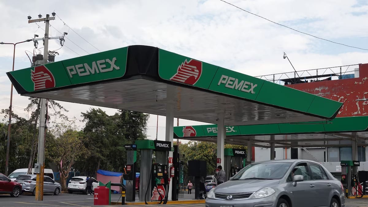Exfuncionarios de Profeco, señalados por aliarse con cárteles y extorsionar gasolineras