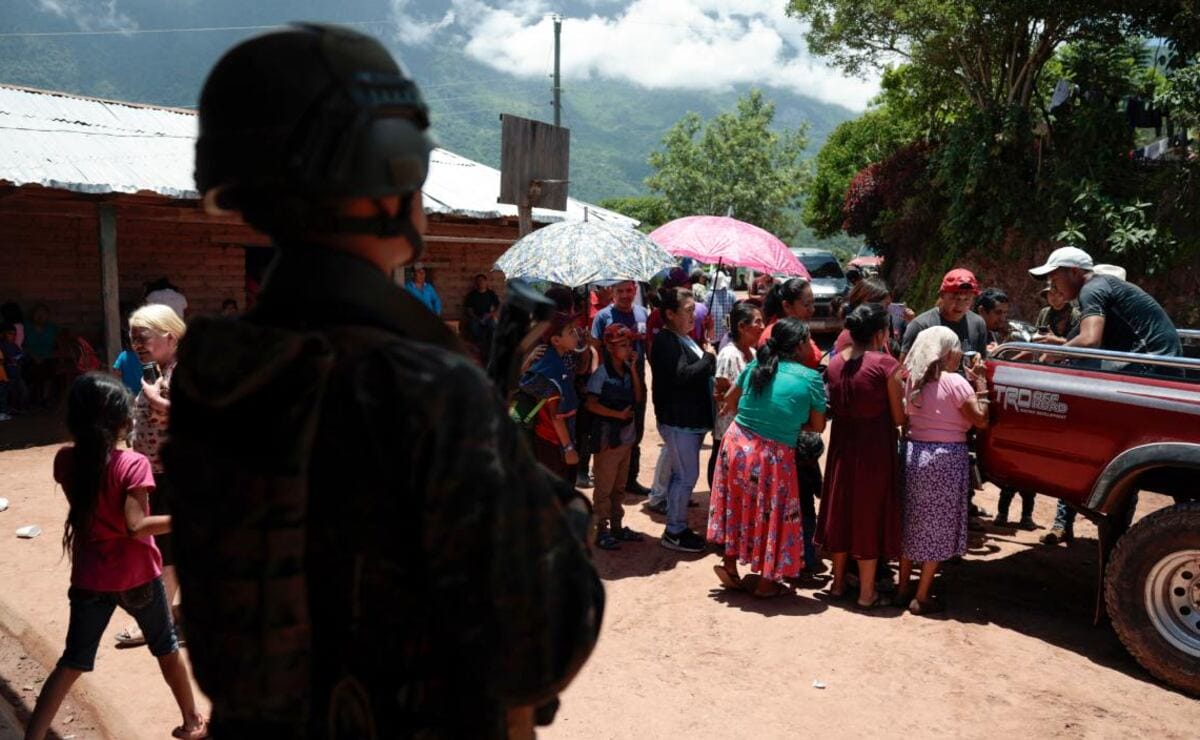 mexicanos_refugiados_guatemala_narco 100 mexicanos se refugian en Guatemala por violencia del narco