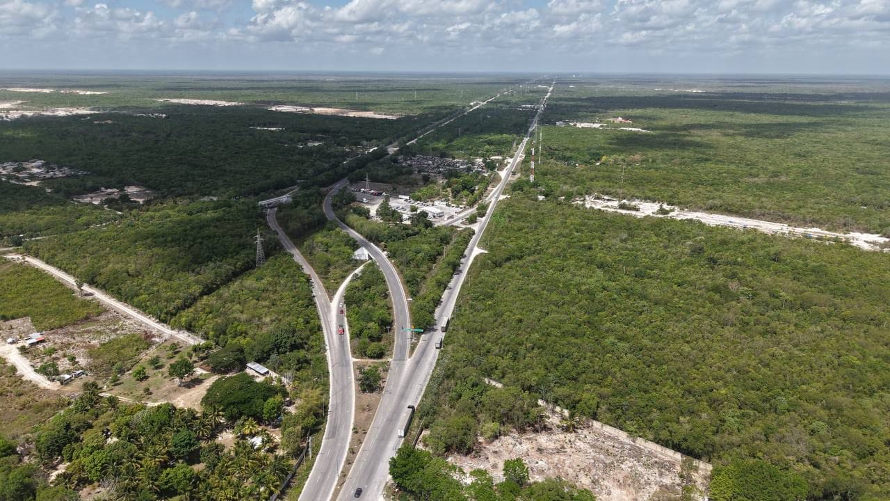 Modernizarán vía de acceso a Cancún por la carretera libre a Mérida