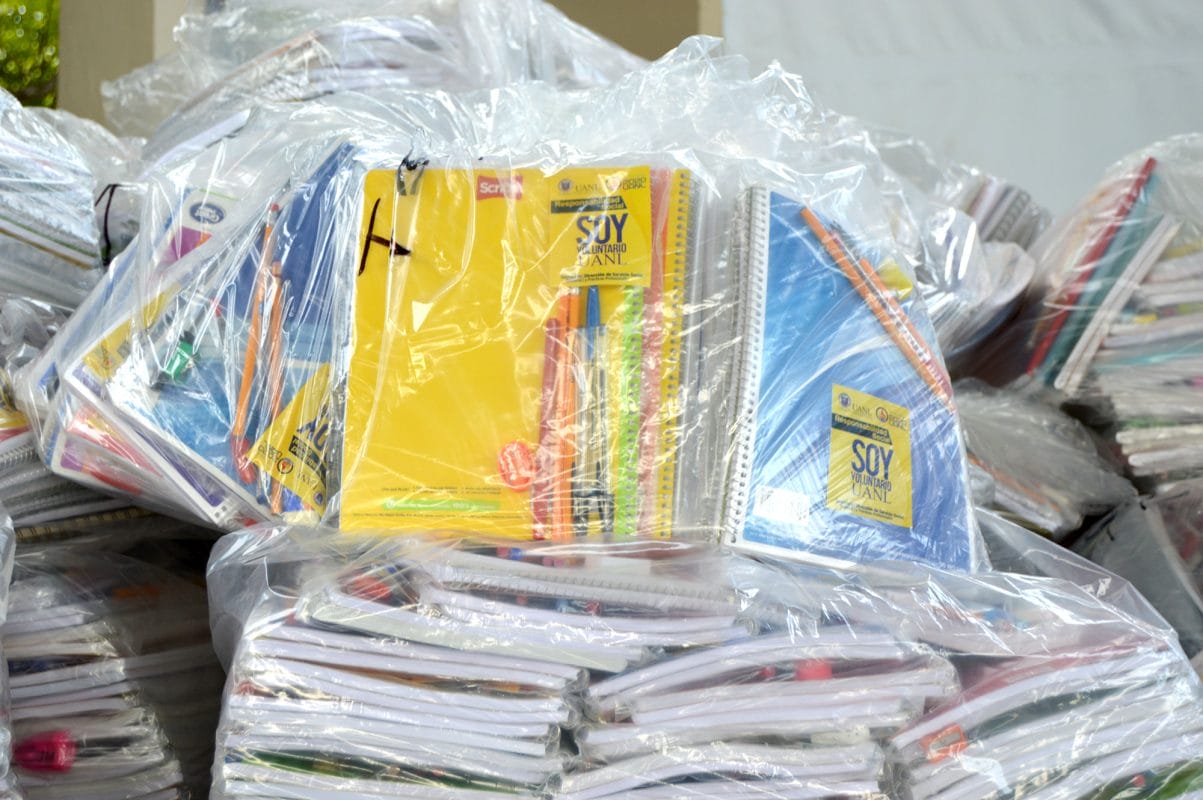 Más de 10 mil estudiantes reciben apoyo escolar en Jalisco