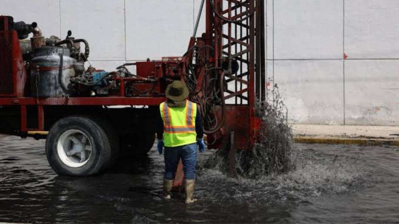 Cancún construye 9 pozos de absorción para prevenir encharcamientos e inundaciones