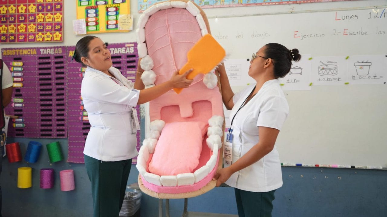 Proponen en Quintana Roo incluir la salud bucodental como derecho en la ley estatal